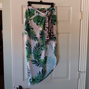 Venus wrap skirt with shorts M 2 bonus bra tops M